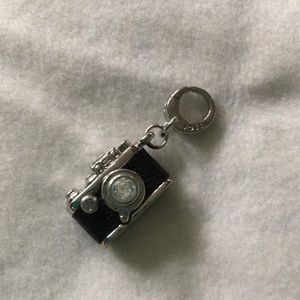 Camera charm in black with crystal